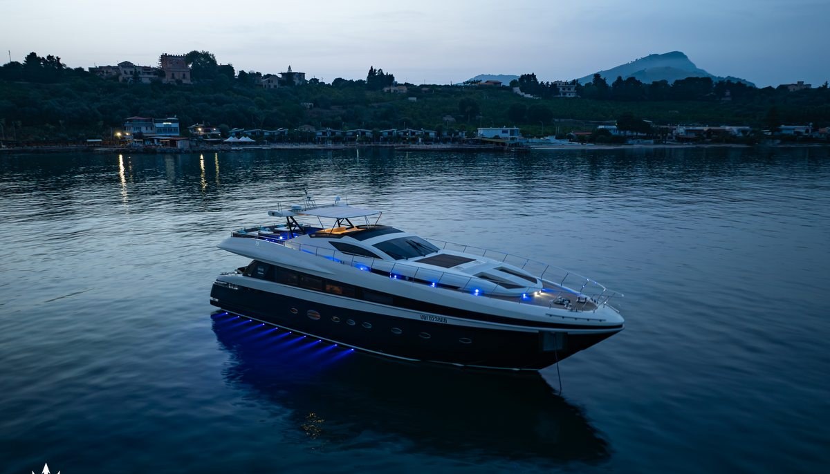 NYLEC yacht charter 2
