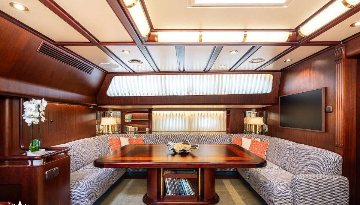COLOMBAIO yacht charter 5