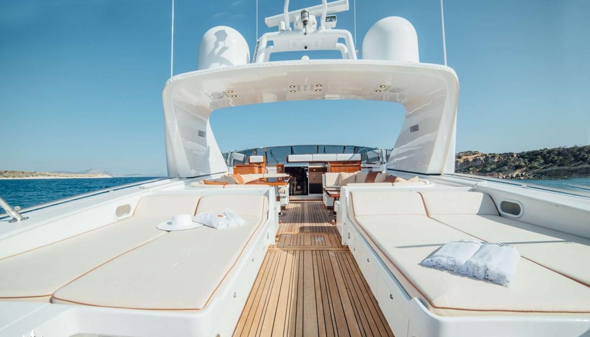 ANGELINA yacht charter 4