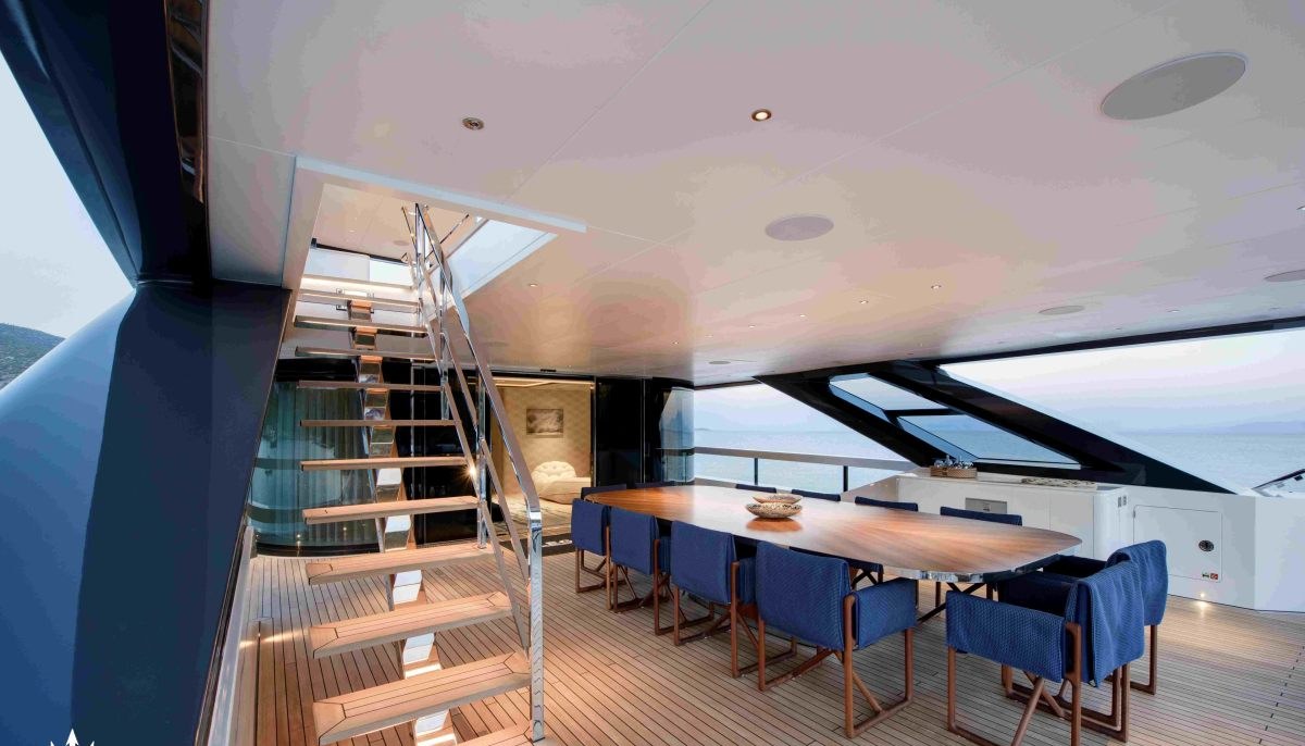 LEGASEA yacht charter 5