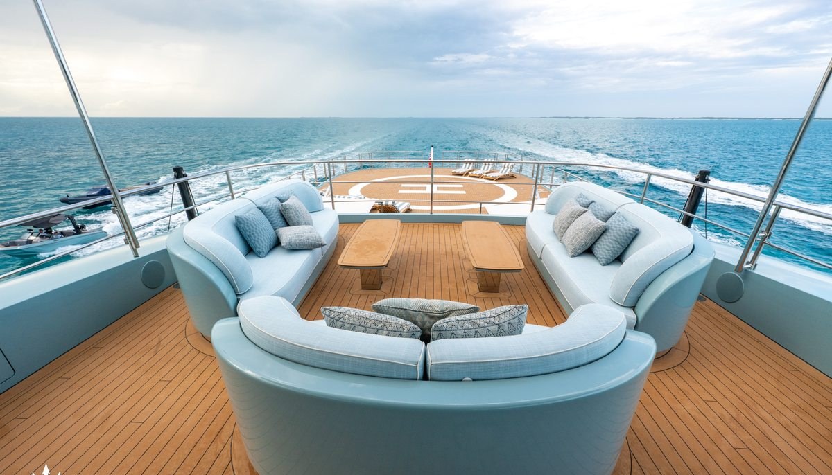 LIMERENCE yacht charter 3