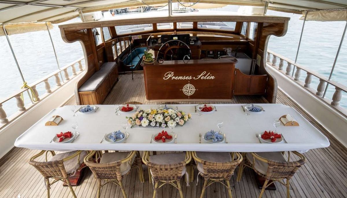 PRENSES SELIN yacht charter 4