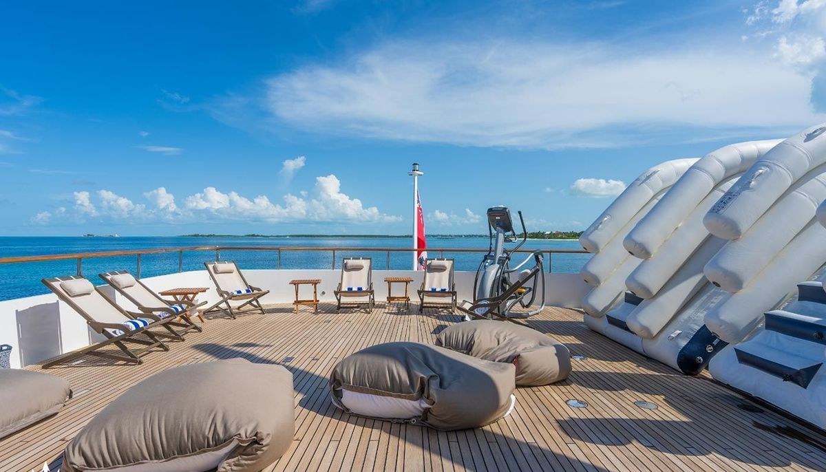 BIG EASY yacht charter 4