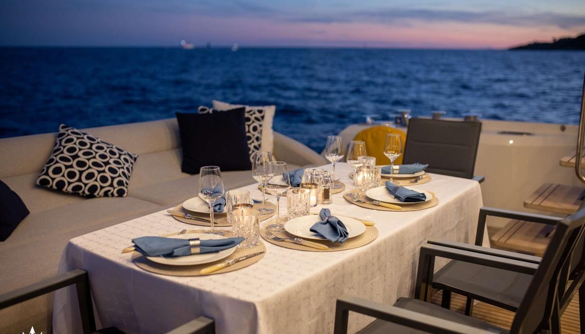 APOLLONIA yacht charter 4