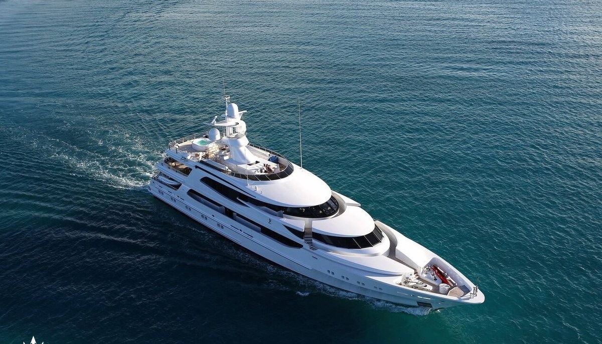 SOLUS yacht charter 2