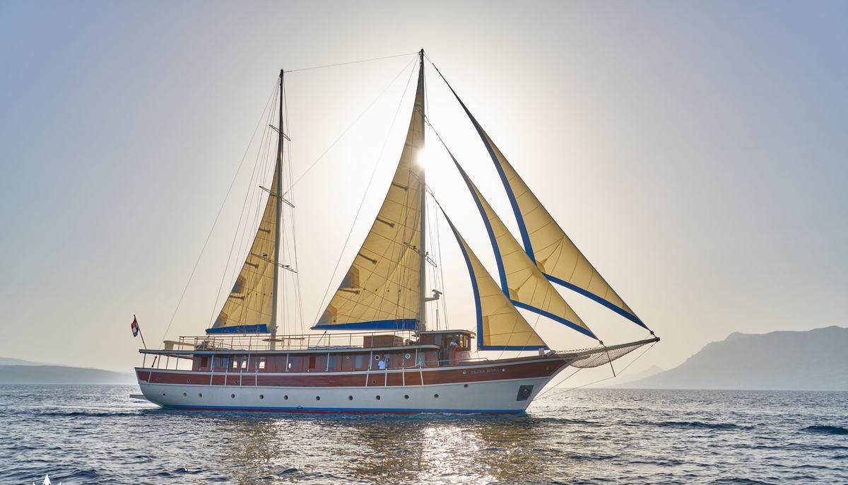TAJNA MORA yacht charter 2