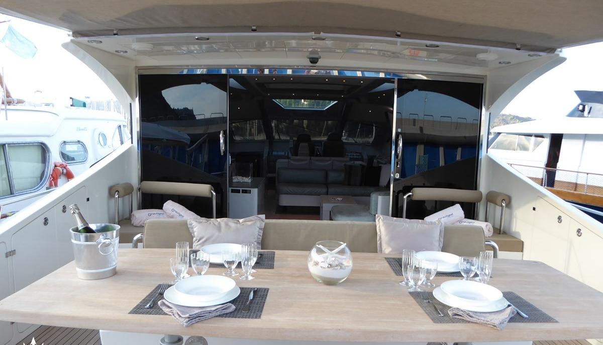 N&Z yacht charter 5