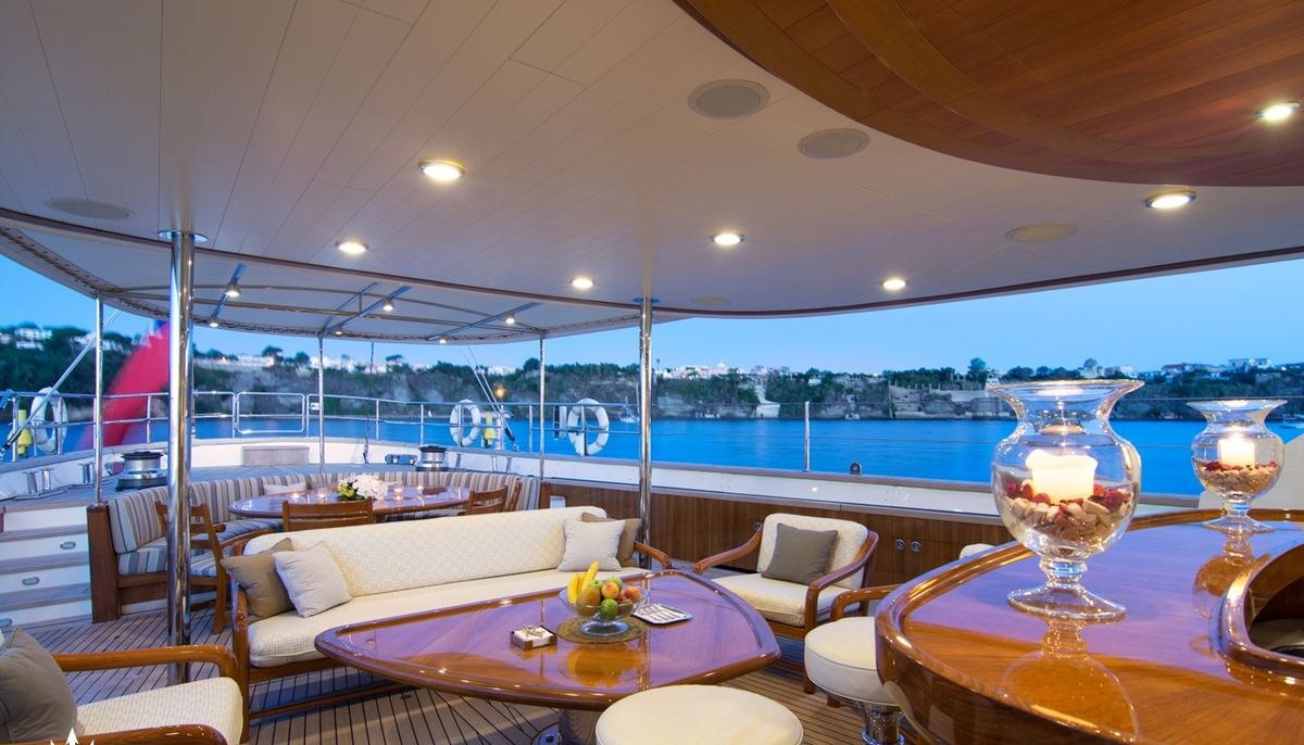 ANTARA yacht charter 5