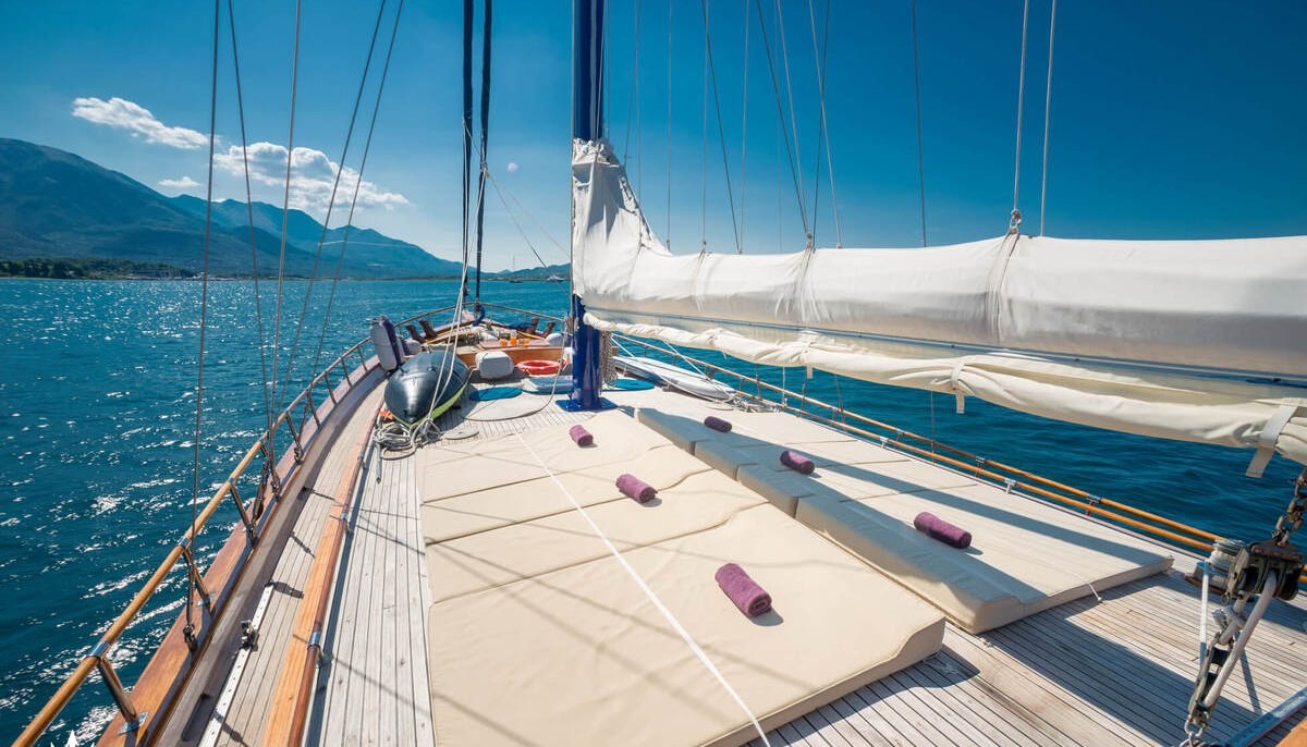 KAPTAN SEVKET yacht charter 3