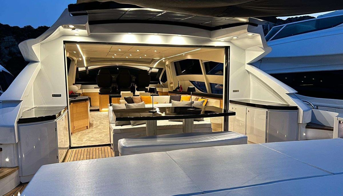THYKE II yacht charter 5