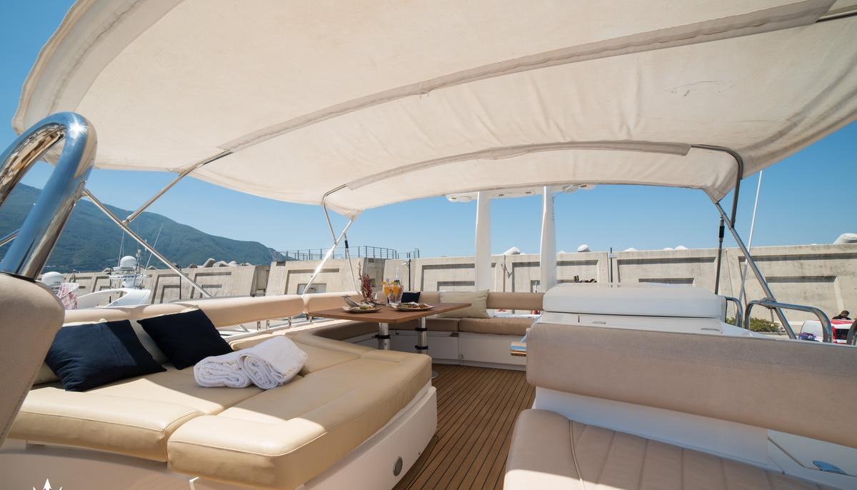 ASKIM 3 yacht charter 4