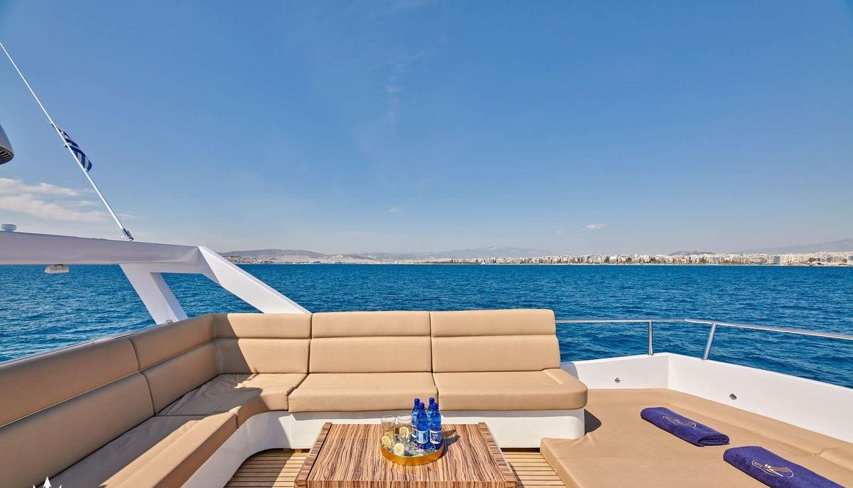 WIDE LIBERTY yacht charter 3