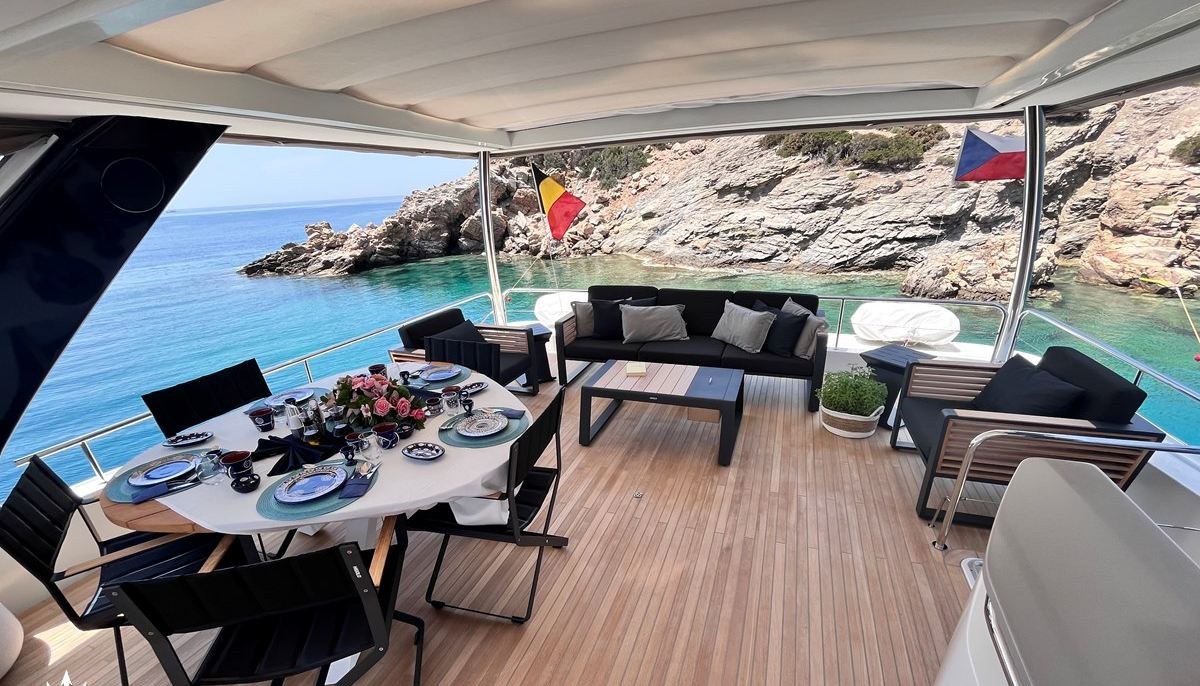 JUST MARIE II yacht charter 3
