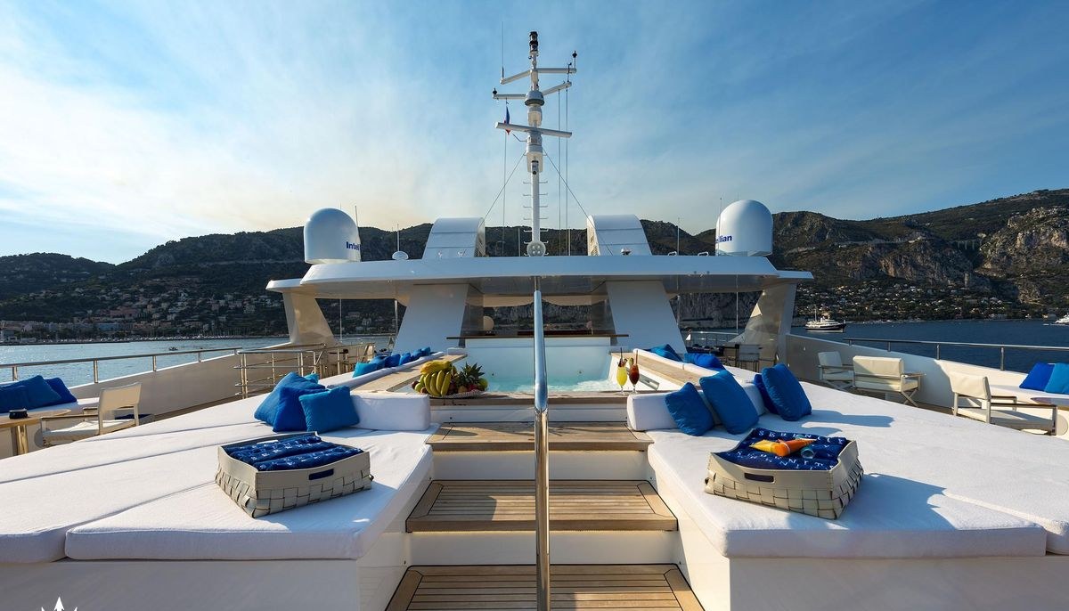 MARQUISE yacht charter 3
