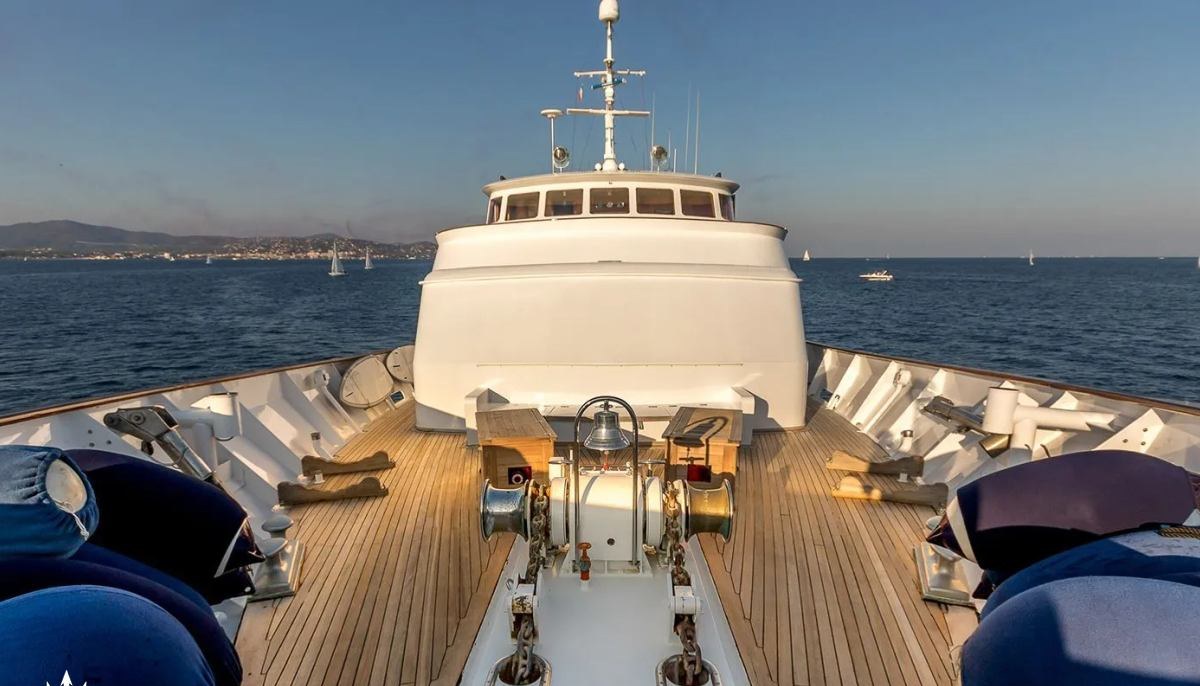 SECRET LIFE yacht charter 3