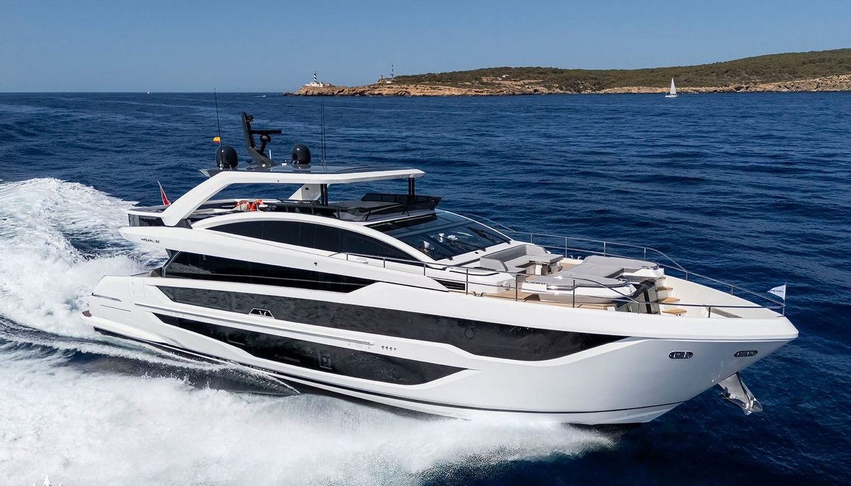 KNEAD IT yacht charter 2