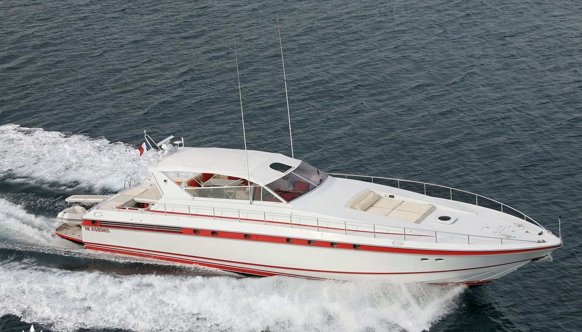 LUCE ONE yacht charter 2