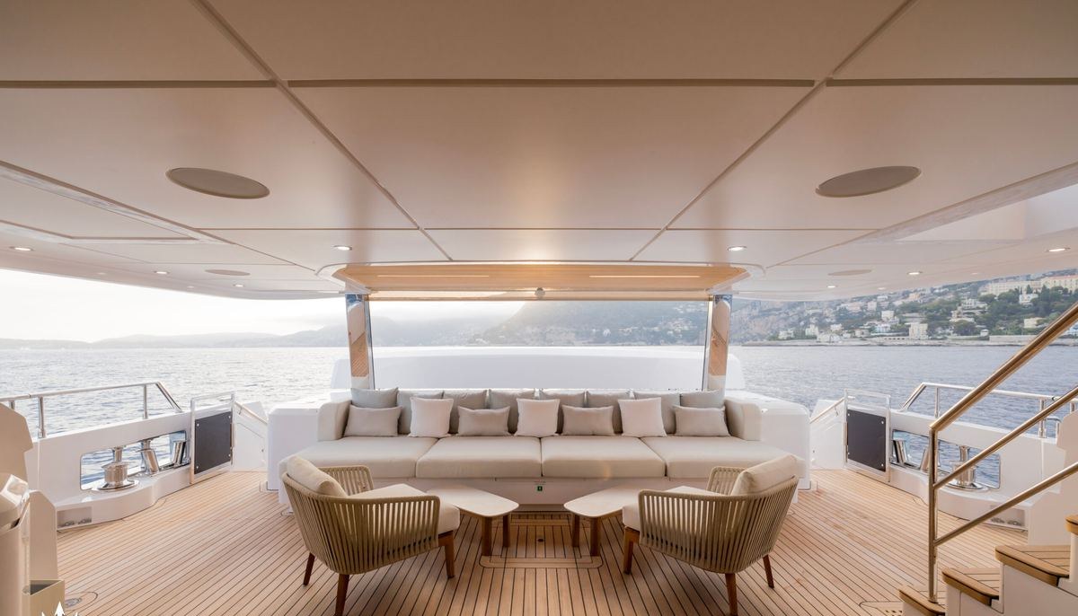ELZA yacht charter 5