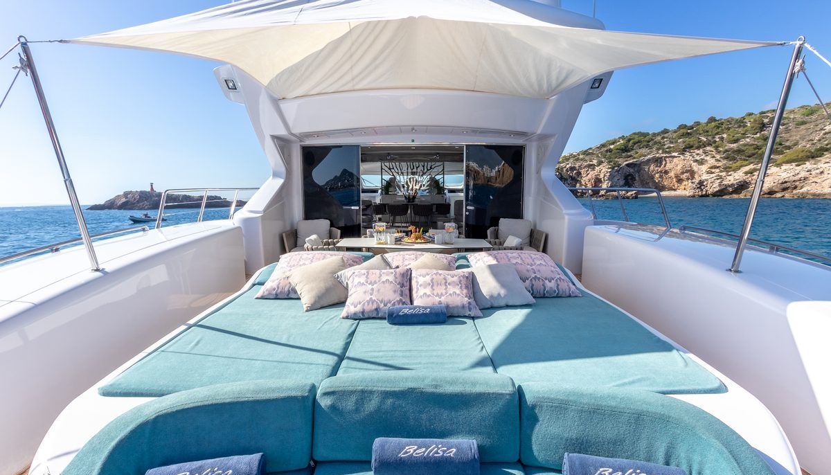 BELISA yacht charter 4