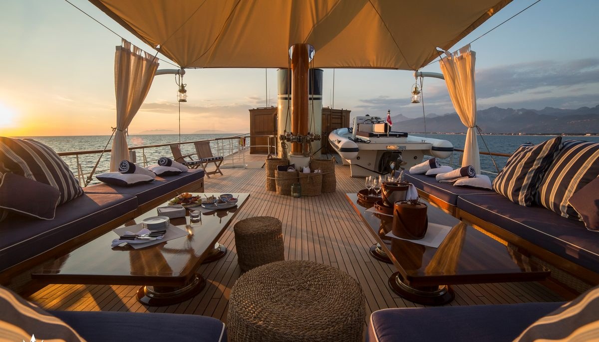 TARANSAY yacht charter 5