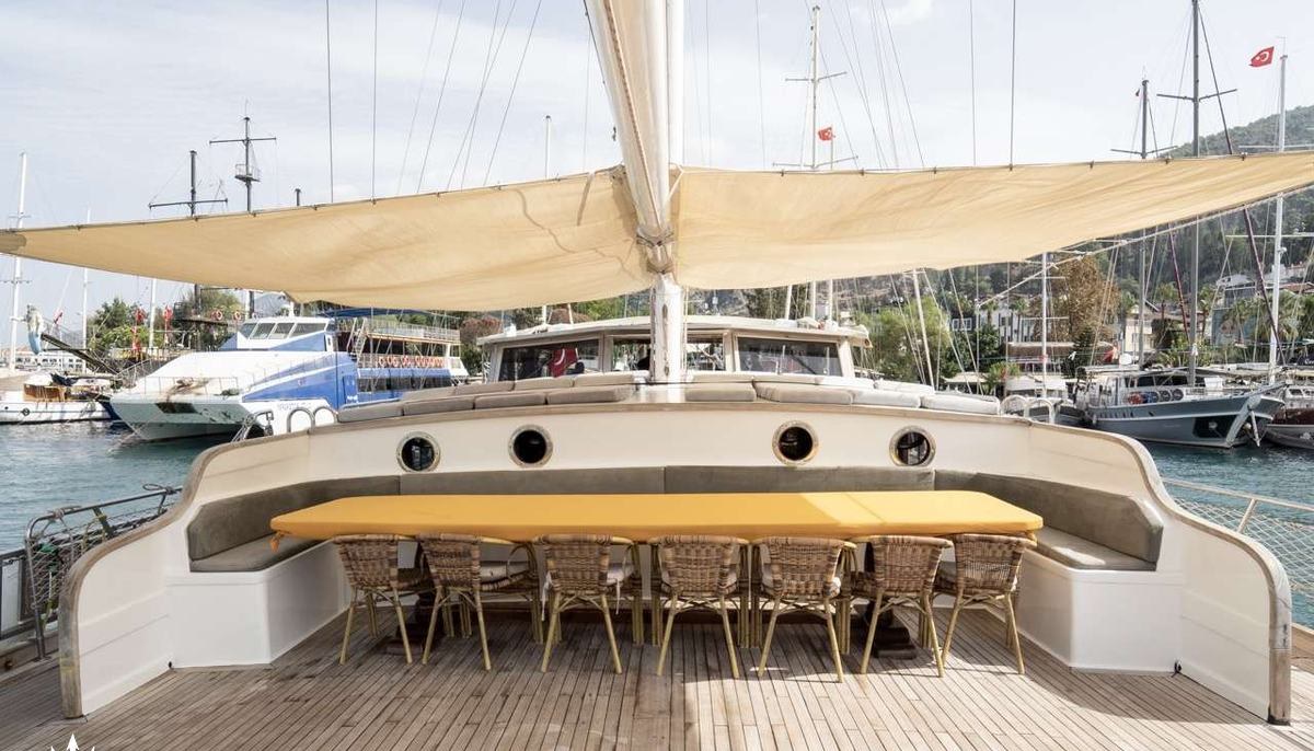 PRENSES SELIN yacht charter 3