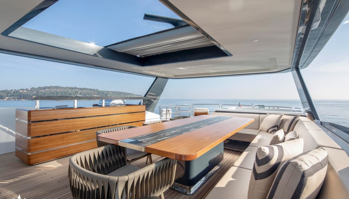 MAJERA yacht charter 5