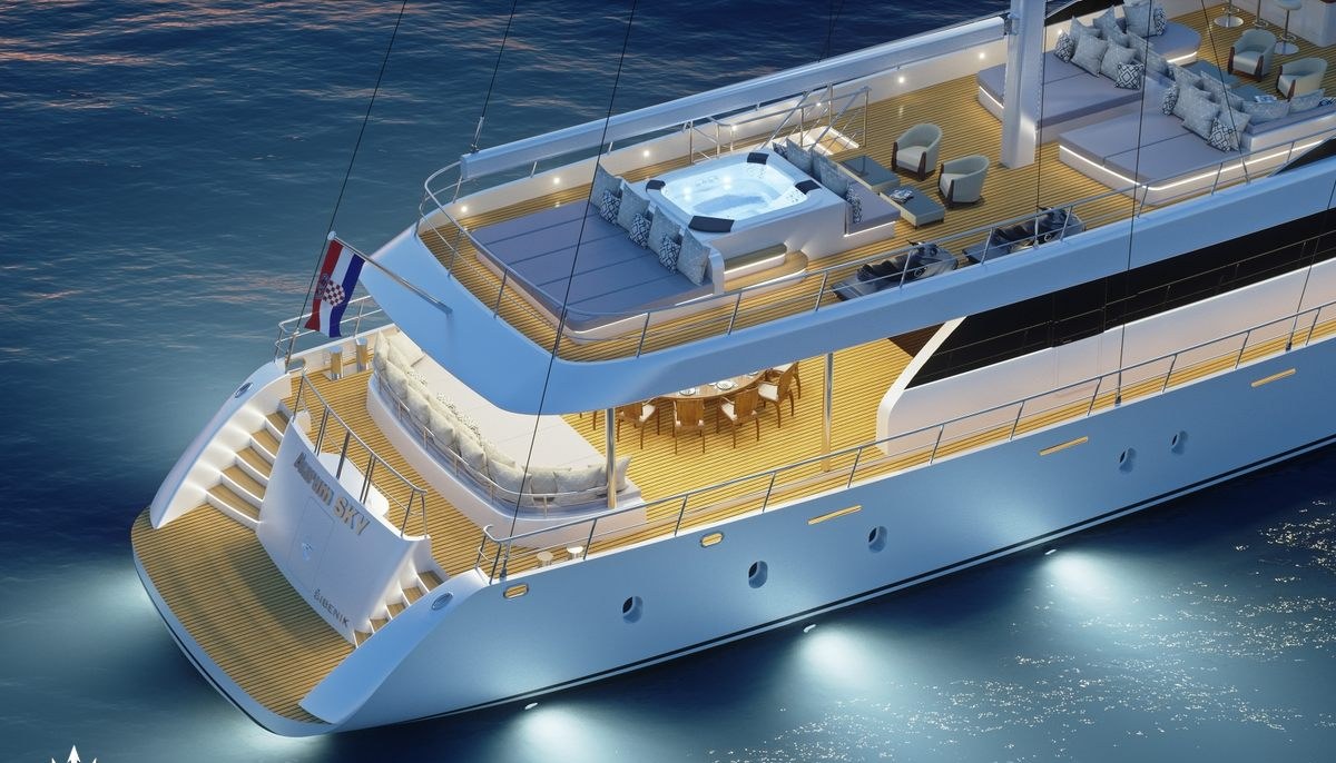 AURUM SKY yacht charter 5