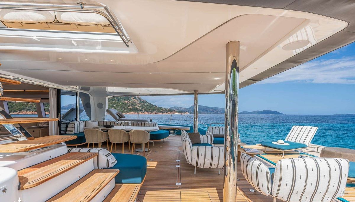 IMLADRIS yacht charter 5