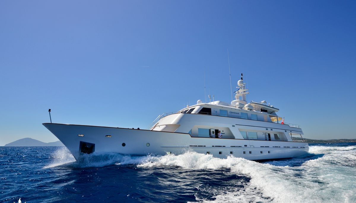 NUMBER NINE yacht charter 2