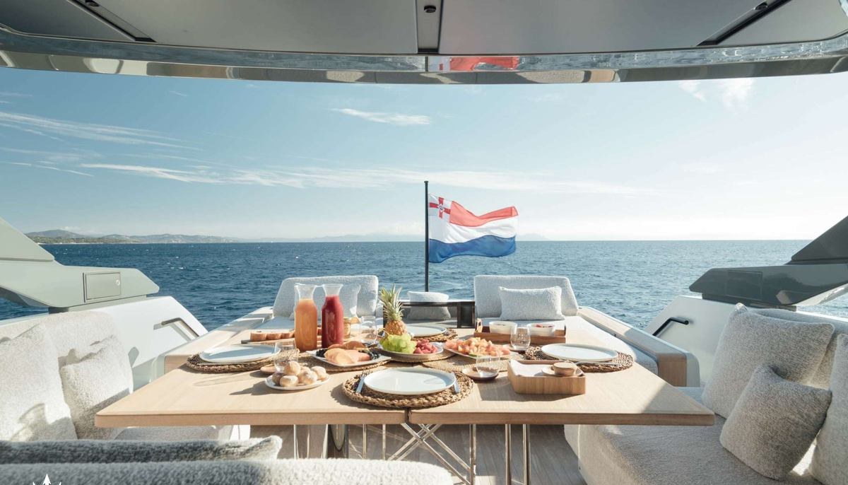 BLUEGAME BG74 yacht charter 4
