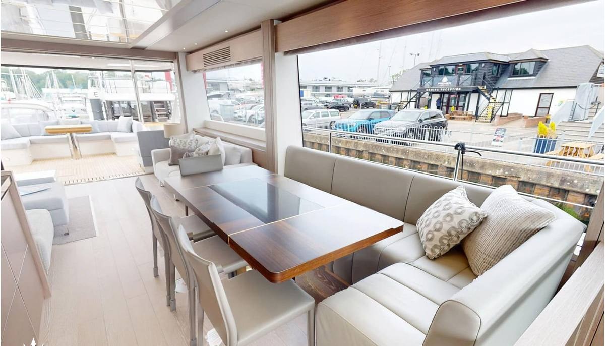 G.T.U. yacht charter 4