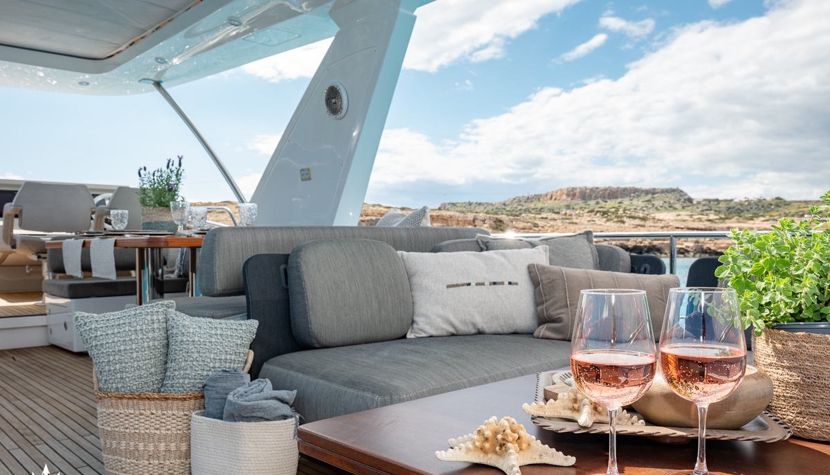SEA YA yacht charter 5