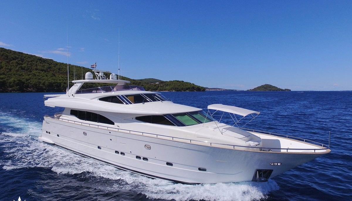 LADY MARCELLE yacht charter 2