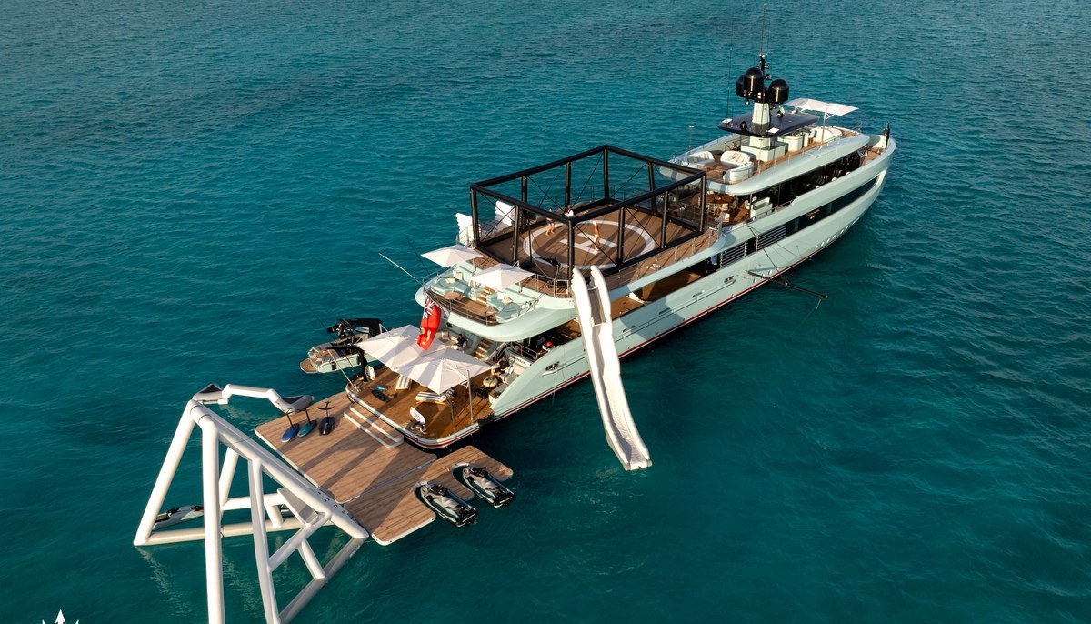LIMERENCE yacht charter 5