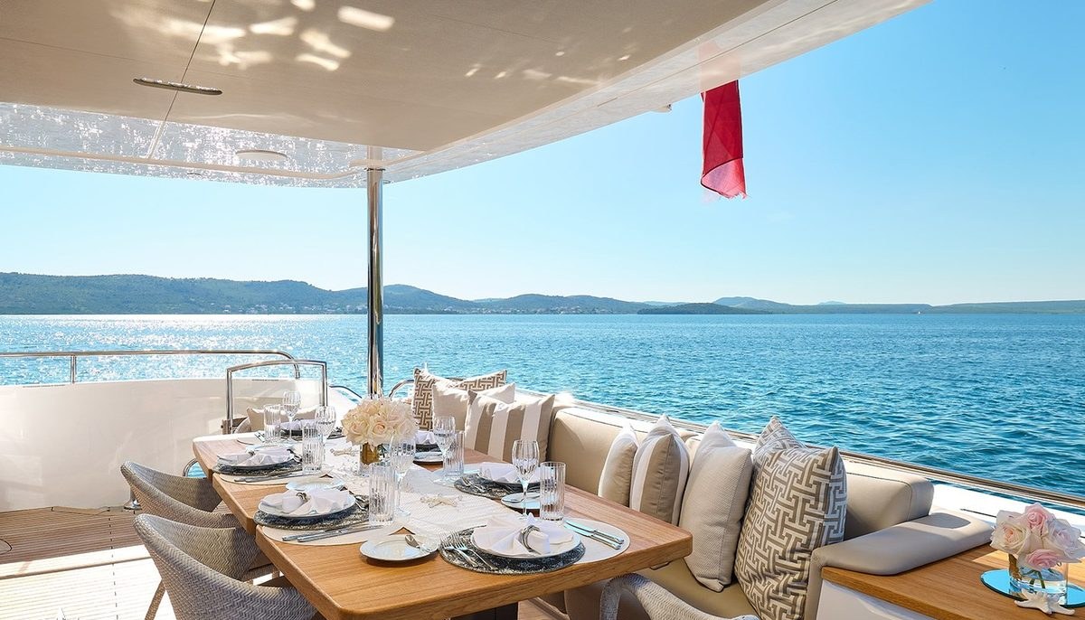 VON B yacht charter 5