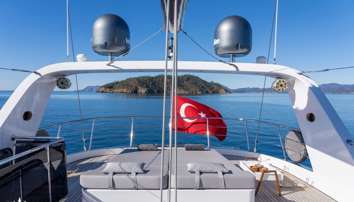 LONG ISLAND yacht charter 3