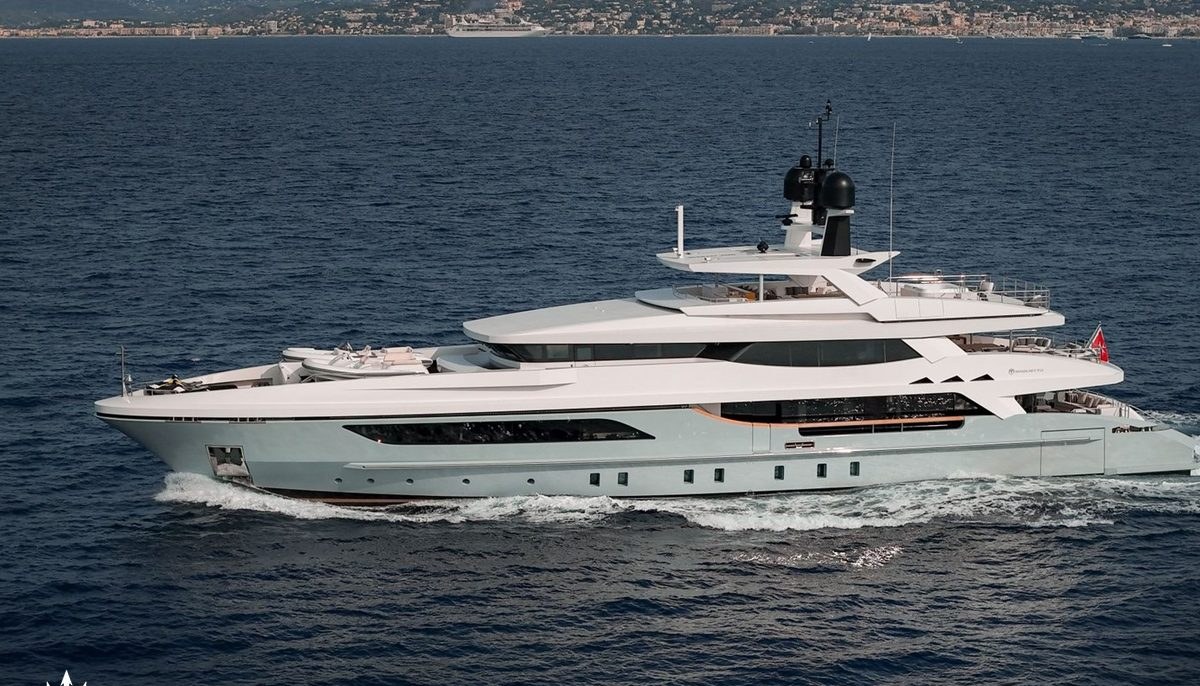 PI yacht charter 2