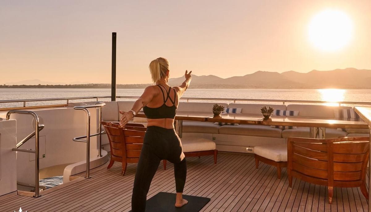 ARTEMISEA yacht charter 5