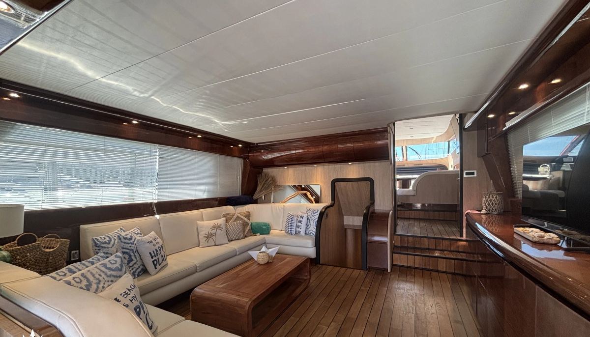 IODA II yacht charter 3