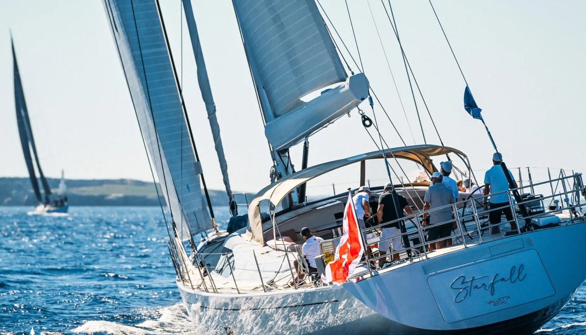 STARFALL yacht charter 4