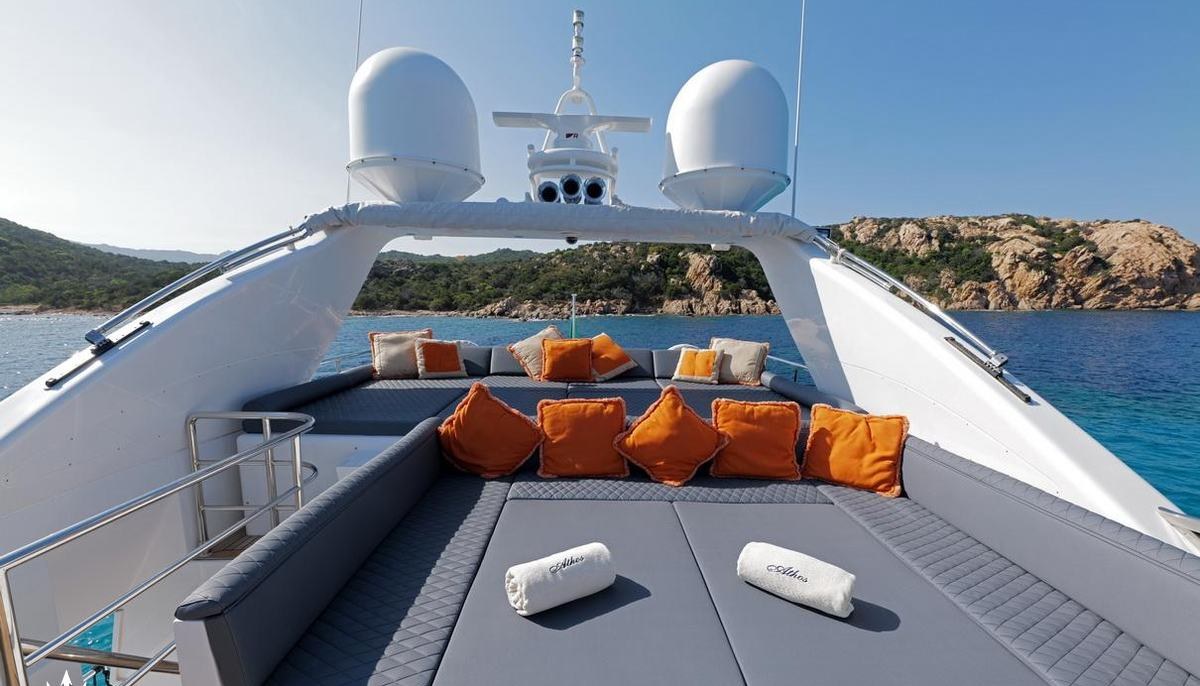 ANNELISE I yacht charter 3