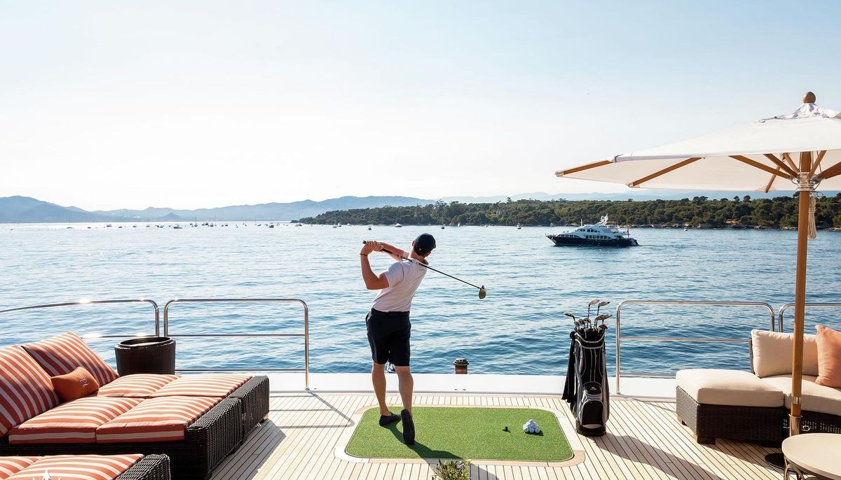 LUCKY LADY yacht charter 5