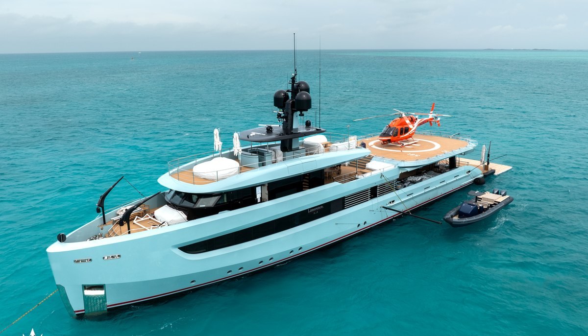 LIMERENCE yacht charter 2