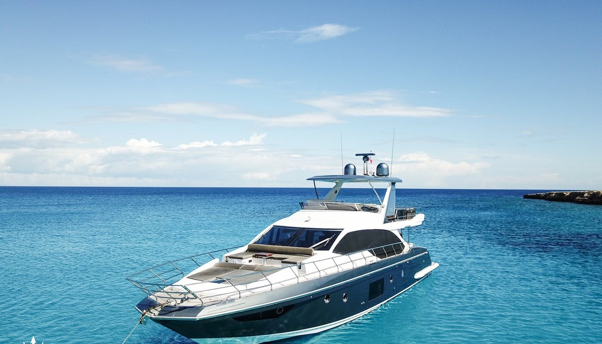 SEA YA yacht charter 3