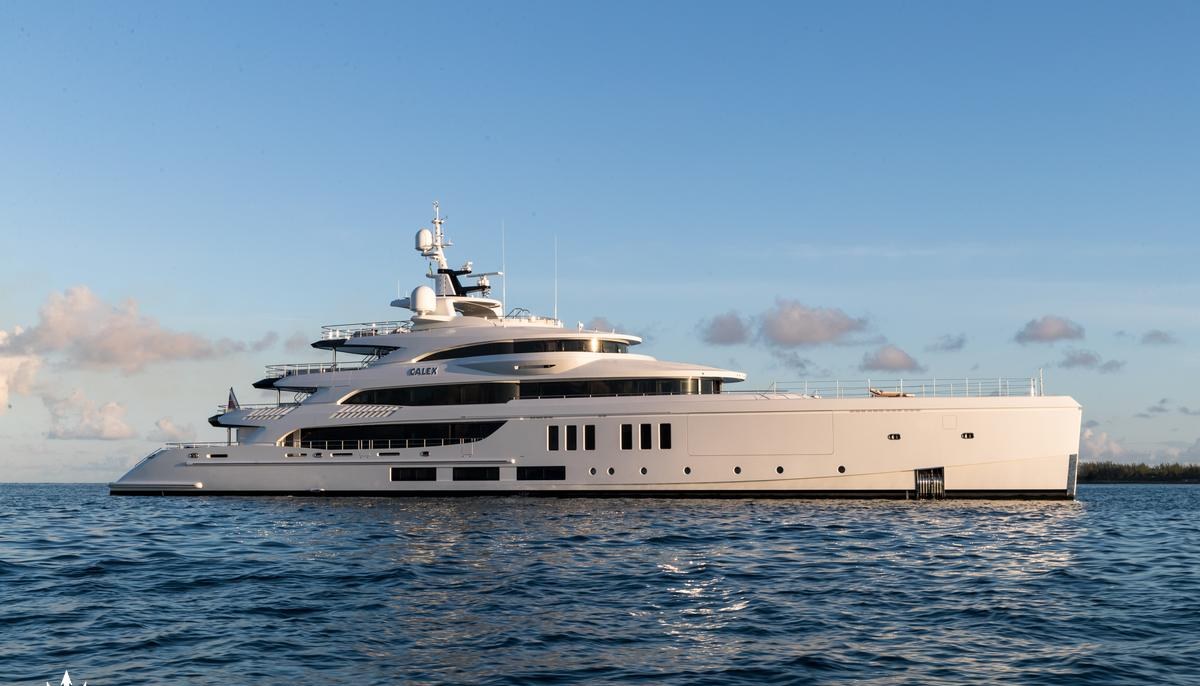 CALEX yacht charter 2