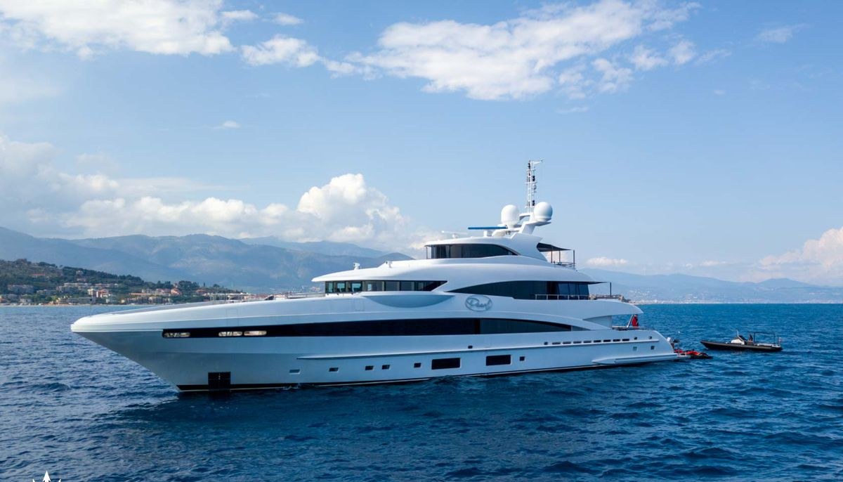 PEARL yacht charter 2