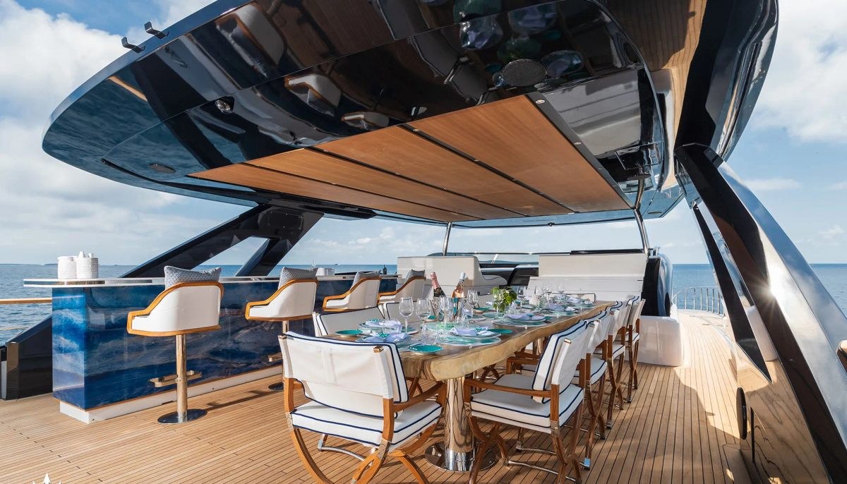 LAFAYETTE yacht charter 4
