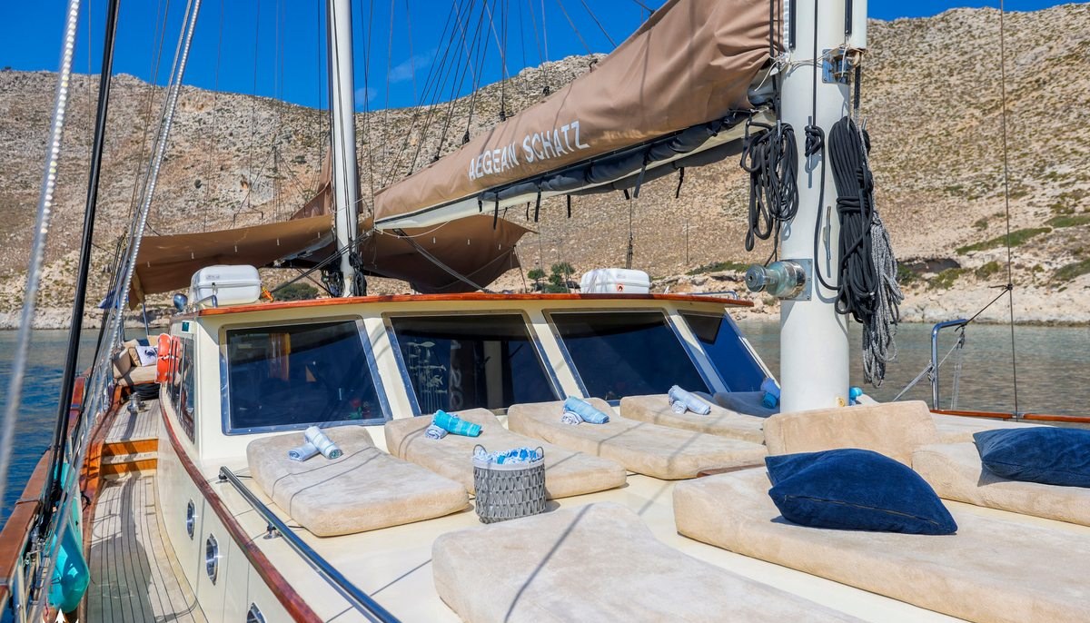 AEGEAN SCHATZ yacht charter 3