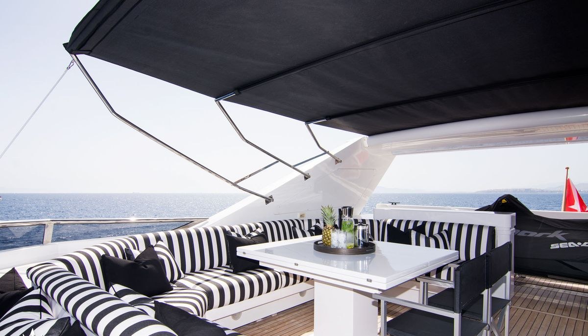 PASTA FLORA yacht charter 4
