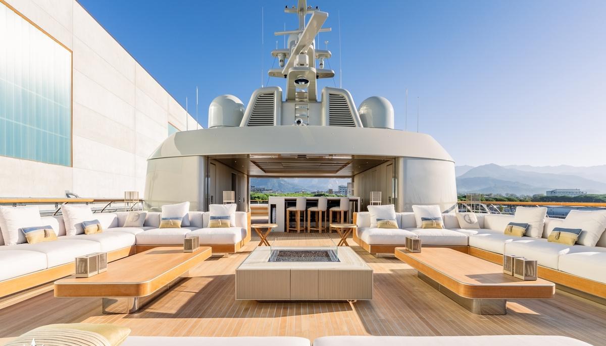 GECO BY G.ARMANI yacht charter 4